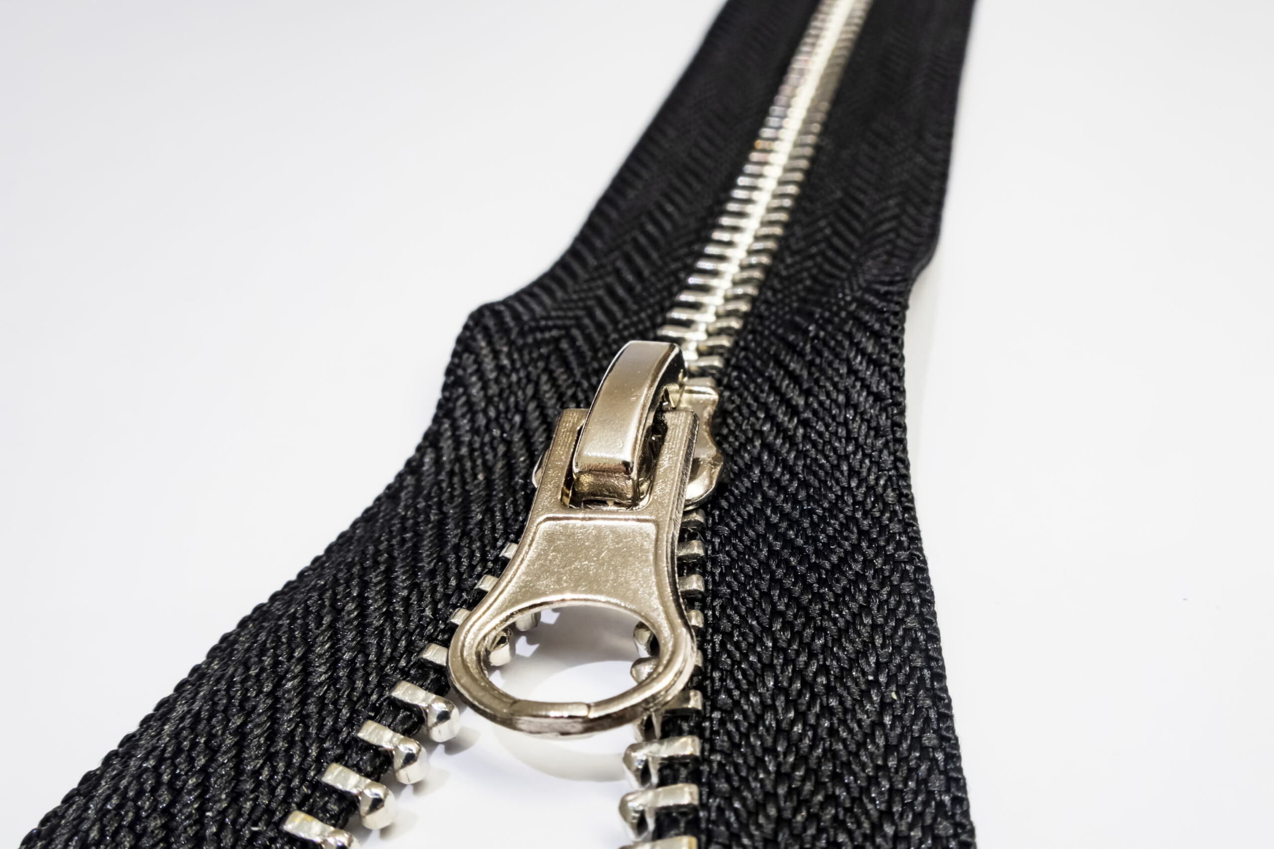 metal zipper